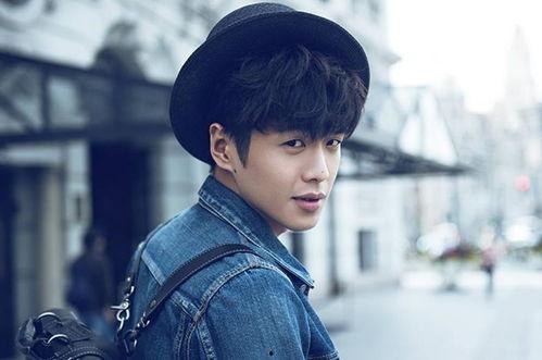 小天后爆料张若昀视频播放,揭秘明星生活幕后真相 第1张 小天后爆料张若昀视频播放,揭秘明星生活幕后真相 第1张